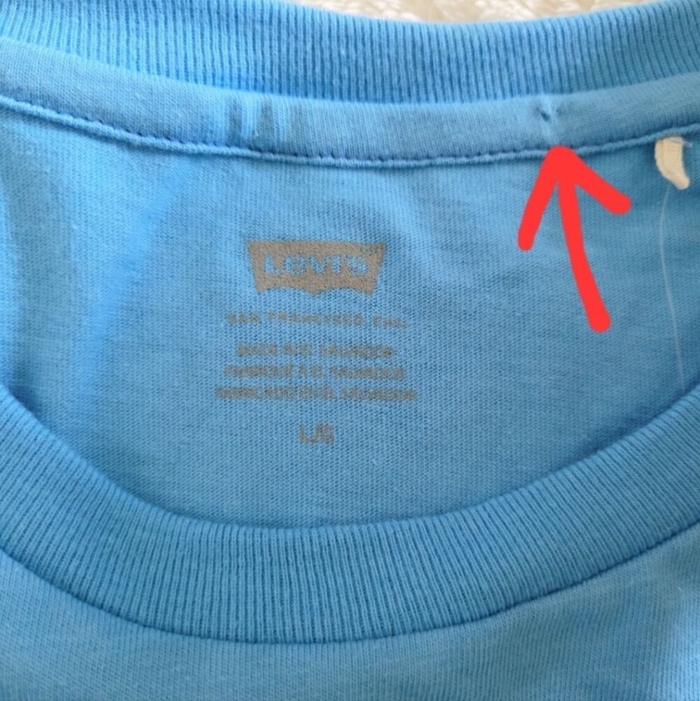 Levi's Wildflowers Graphic Logo Tee👕 - NWT - Picture 12 of 12
